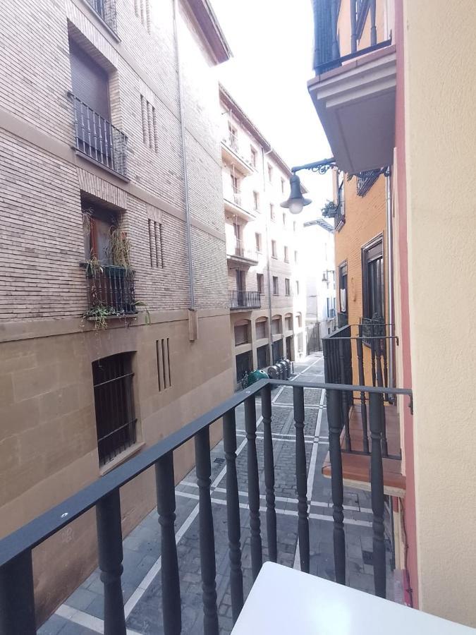 Casa Caminante - Habitacion Apartment Pamplona Exterior foto